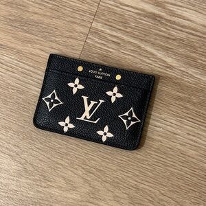 Louis Vuitton Black Card Holder with Cream Monogram